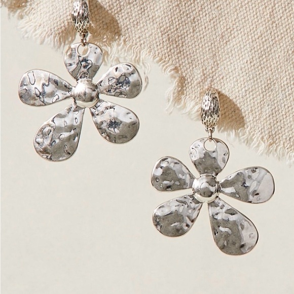 Free People Jewelry - Free People Silver Flower Earrings